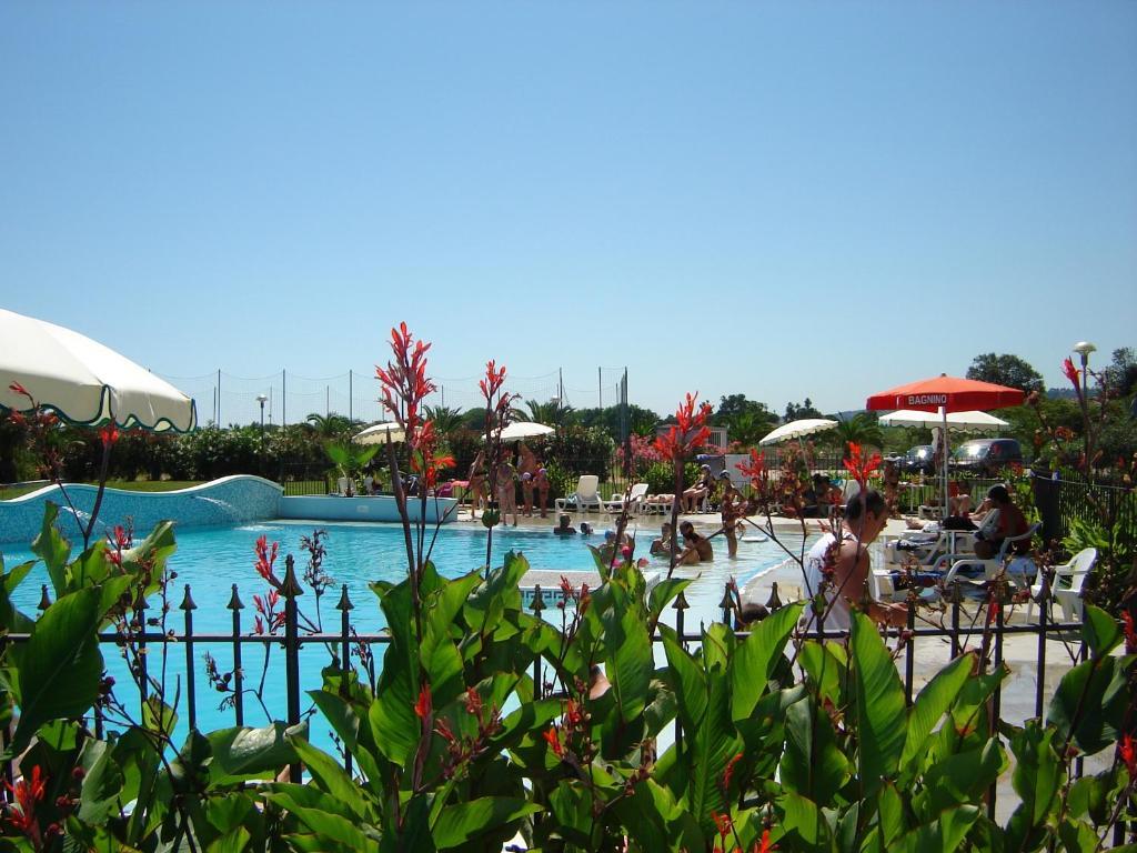 Elena Club Resort 실비마리나 외부 사진