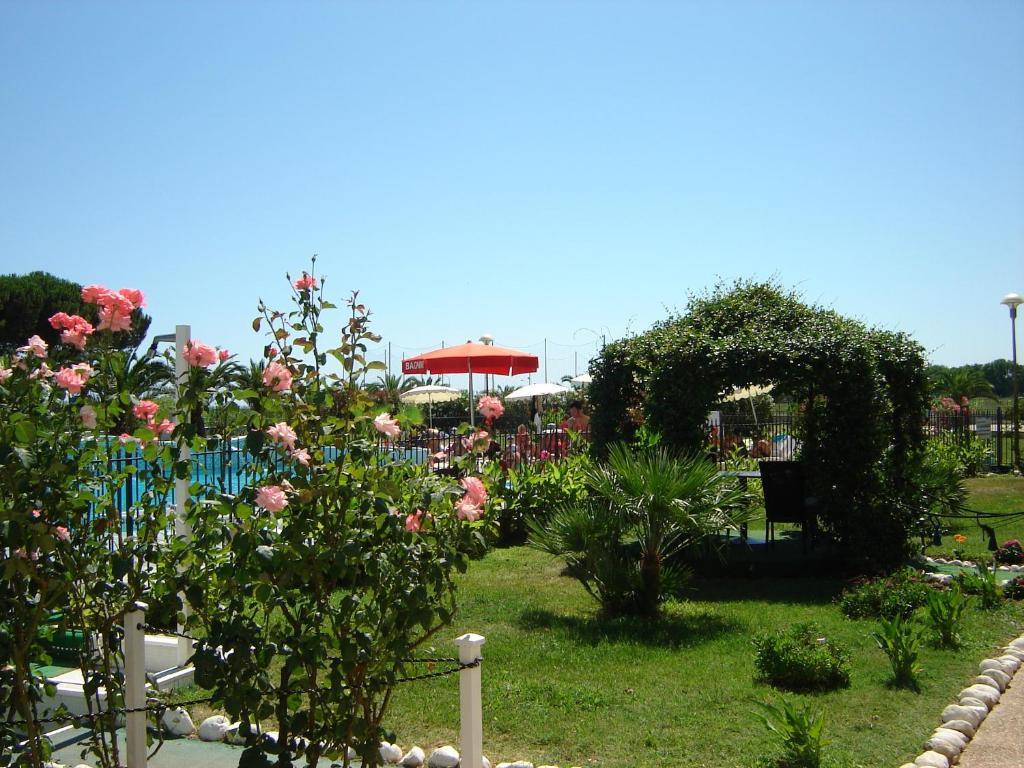 Elena Club Resort 실비마리나 외부 사진