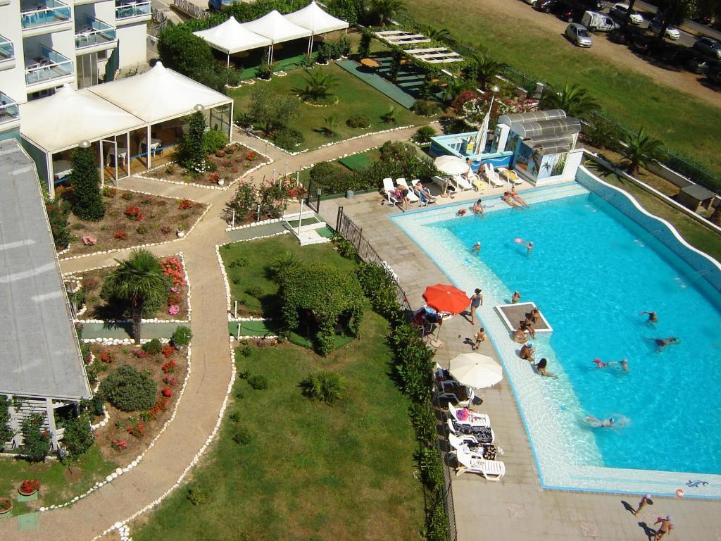 Elena Club Resort 실비마리나 외부 사진
